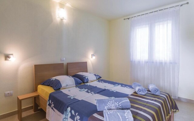 Amazing Home in Medulin With Wifi and 6 Bedrooms