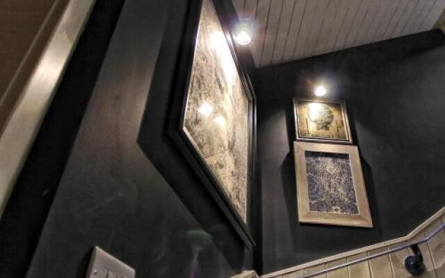 Lumely Fee Bunkhouse