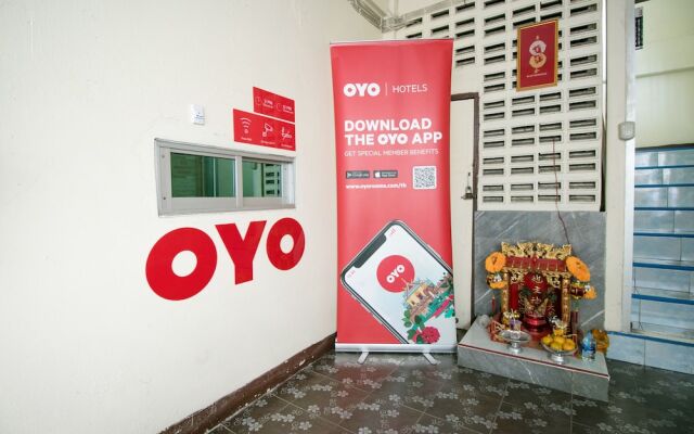 OYO 525 MRT Phetkasem 48 Place