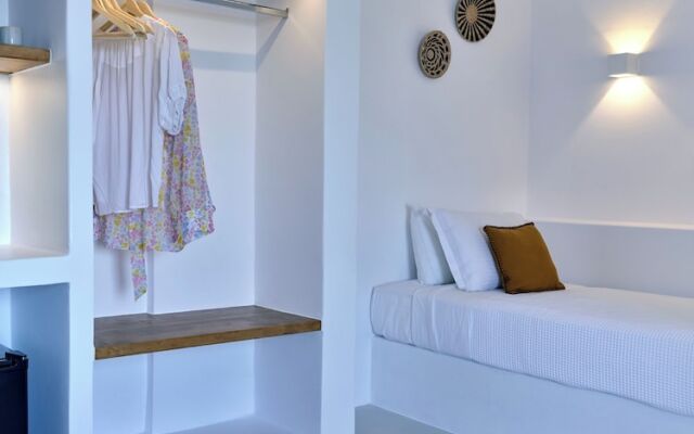 Paros Five Senses