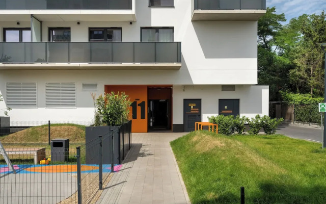 Wroclaw Studio With Parking by Renters
