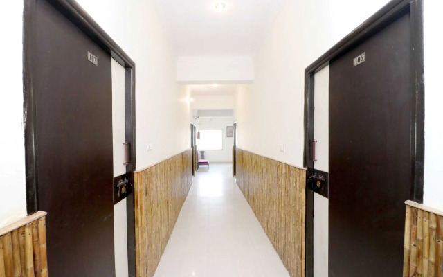 OYO 39812 Welcome Lounge