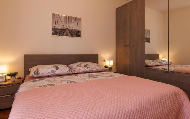 Spacious home with private terrace,200 m distant from the sea
