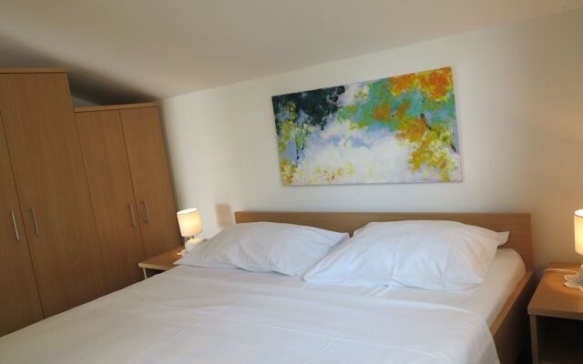 Apartments Dijana & Ivan