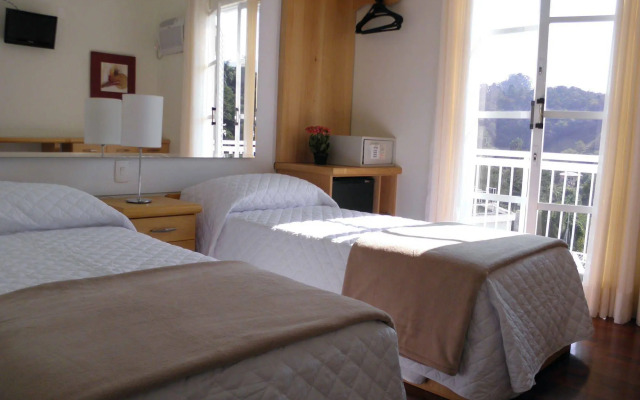 El Shadai Park Hotel