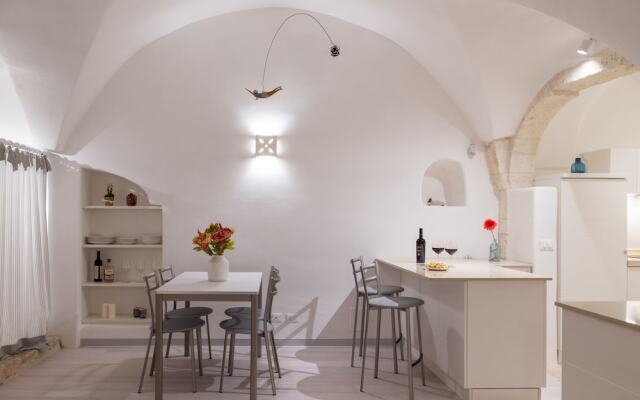 Stone apartment with Terrace by Wonderful Italy