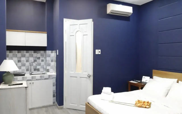 Oriental Art Apartment