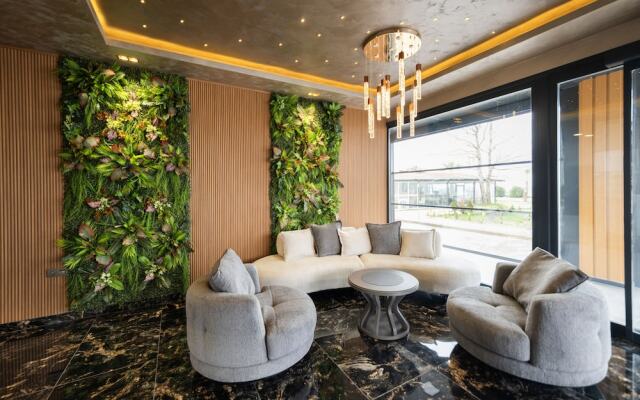 Pera North Hotel - Lounge & Restaurant