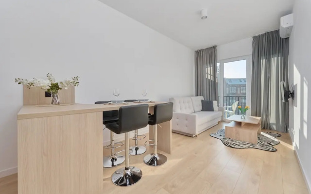 Tasteful Apartment in Wroclaw by Renters