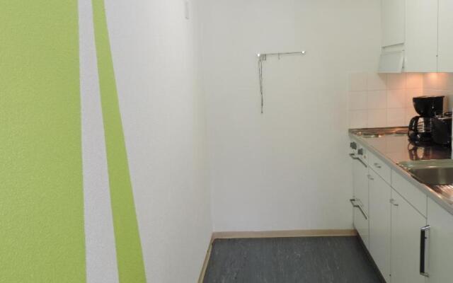 Gentiana (162 Li) Studio