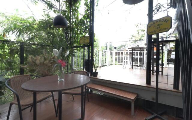 NILA HOUSE Sharia Family Home Stay