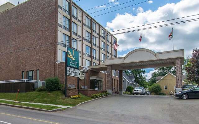 Quality Inn & Suites Downtown