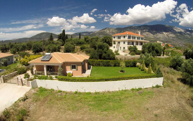 Villa Paraspori