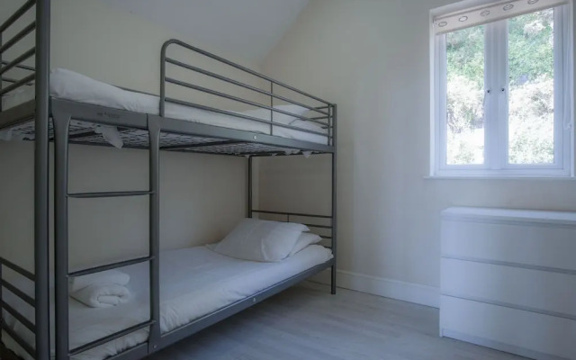 Bluebird - 2 Bedroom Apartment - Pendine