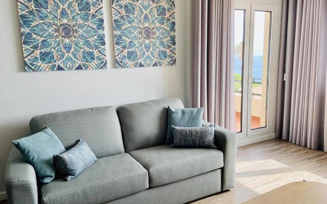 Ocean Cliffs Apartments