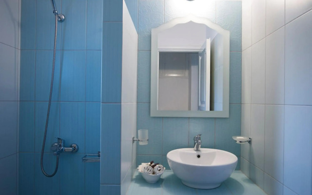 Folegandros Apartments