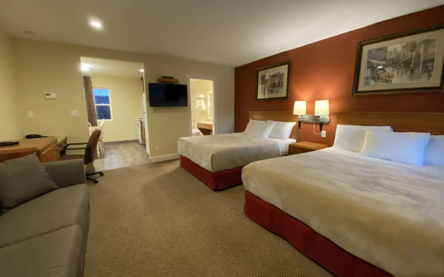 Sahara Courtyard Inn