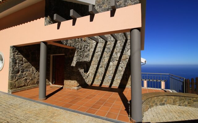 Paradise Ocean View by Analodges