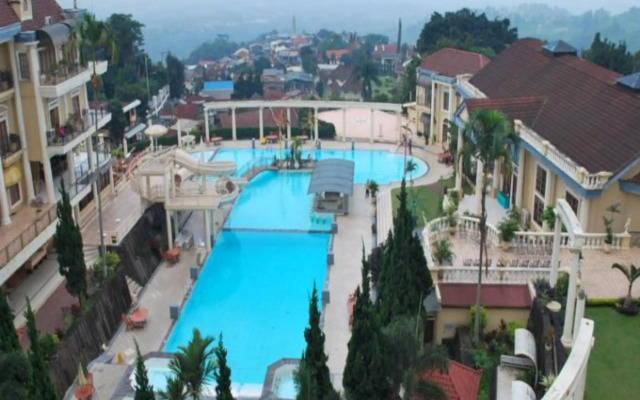 OYO 395 Tretes Raya Hotel