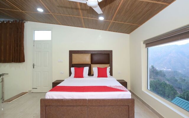 OYO 13768 Home 3BHK Penthouse Kasauli