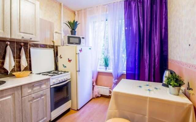 Apartment - Generala Tyuleneva 35