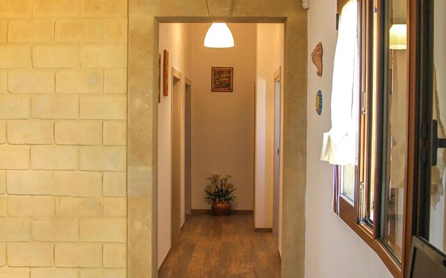Beautiful Home in Noto With Wifi and 3 Bedrooms