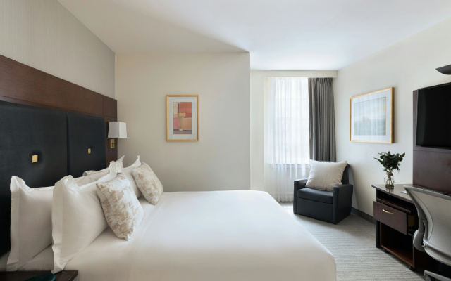 Club Quarters Hotel Downtown, Houston - Image 5