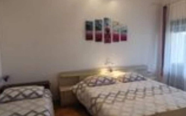 Apartment 2 Sredina Ruza 3 1 pax