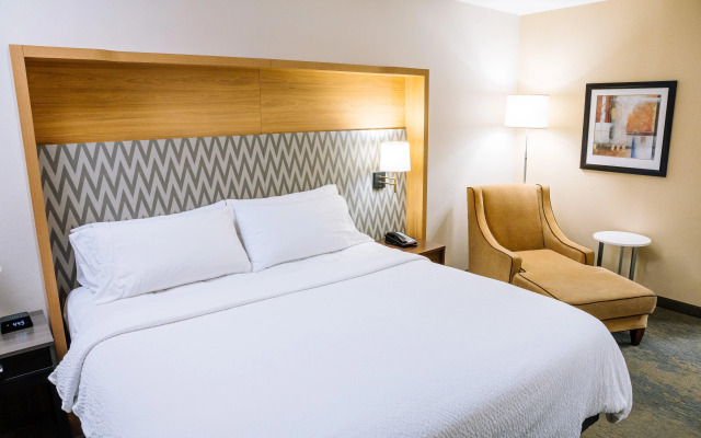 Holiday Inn Hotel & Suites Stockbridge / Atlanta I-75 by IHG