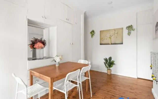 Killara Rooms – Close to Shops & Trains