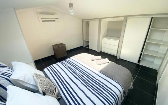 Grande Maison de ville lumineuse + Terrasse & clim