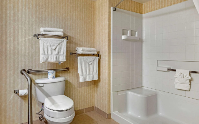 Quality Inn & Suites