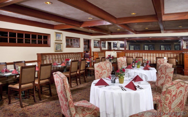 Ayres Hotel Costa Mesa/Newport Beach