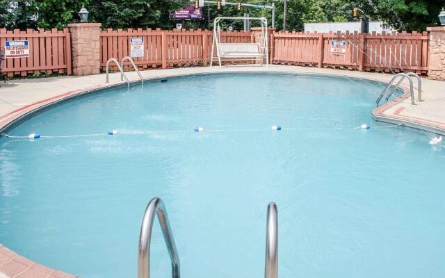 Rodeway Inn Carlisle North