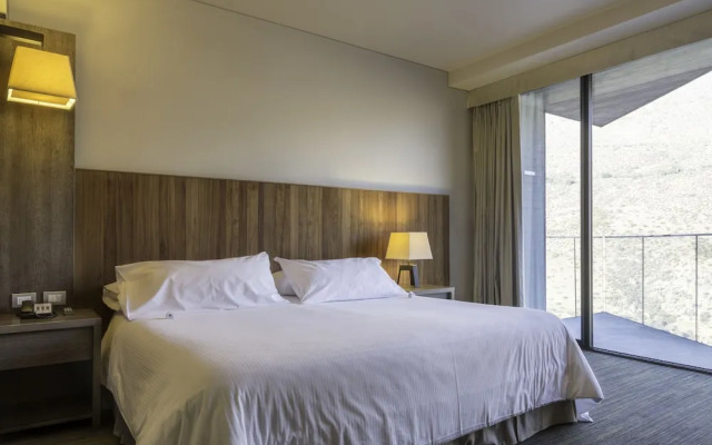 Enjoy Santiago Hotel del Valle