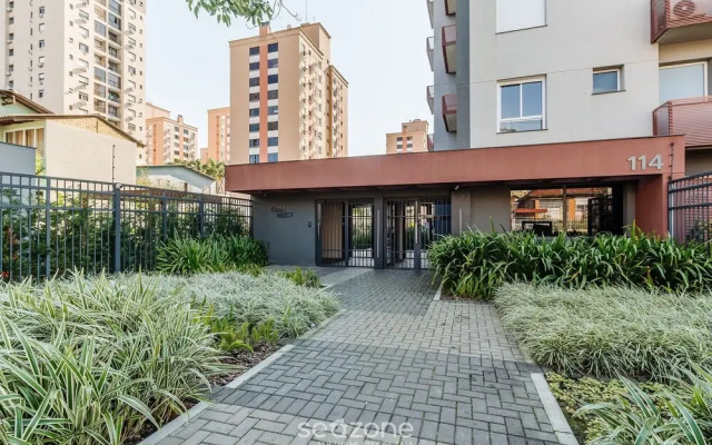 Studio in Building With Pool Con1206