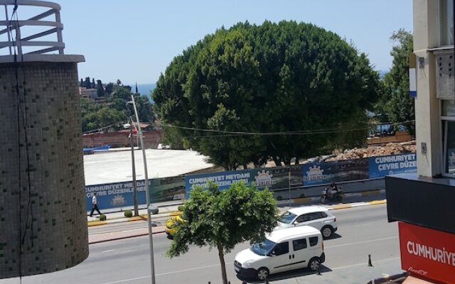 Aziz Otel