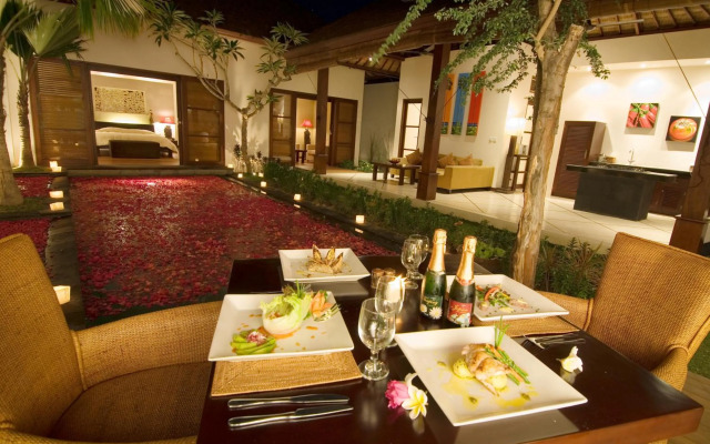 Ellora Villas