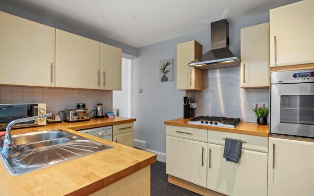 The Townhouse By My Getaways Free Parking