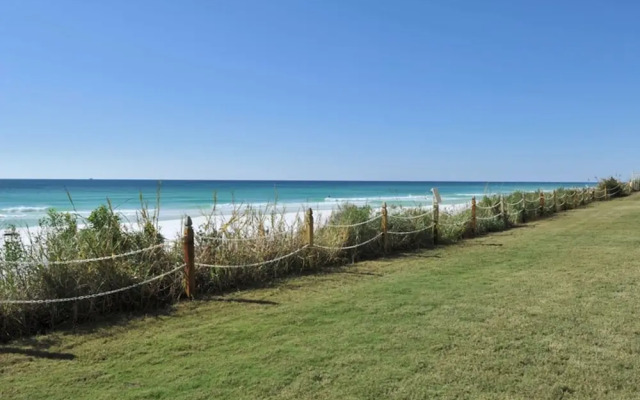 Huntington By The Sea 207