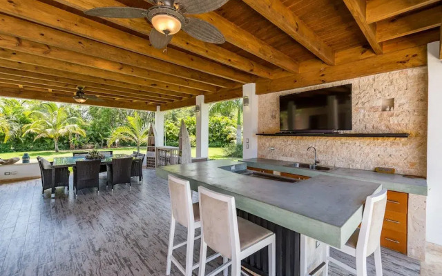 Luxurious 5-bdr villa at Casa de Campo