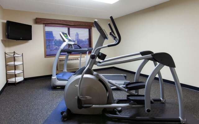 AmericInn by Wyndham Iron River