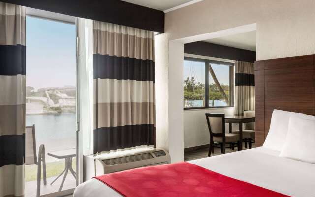 Ramada by Wyndham Sarasota Waterfront