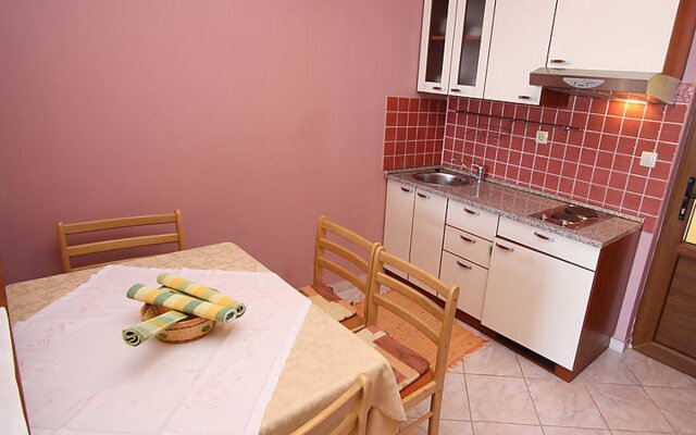 Apartment Lucic Tavernes 17026