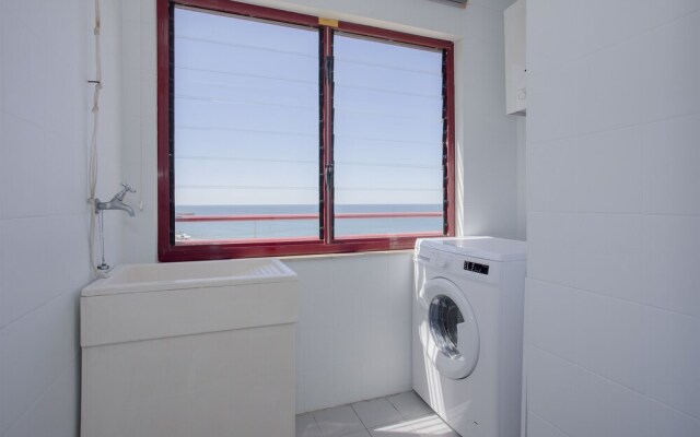 Liiiving in Matosinhos - Sea Beach Apartment