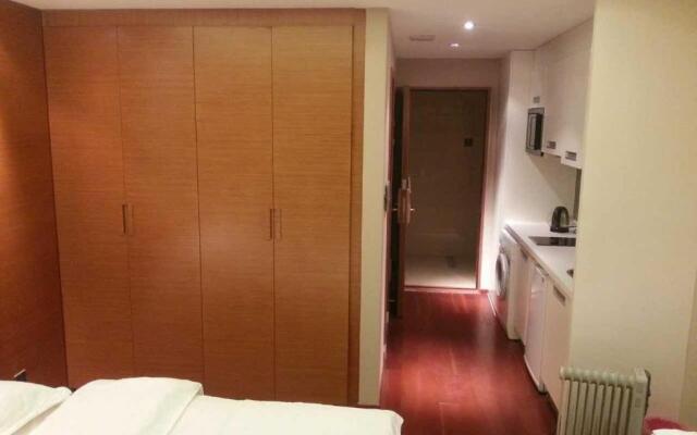 Kunming Shuncheng Space Apartment