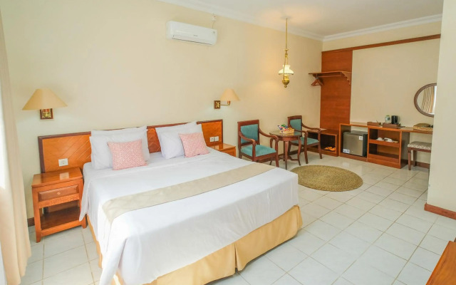 Royal Brongto Hotel