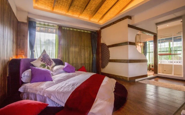 Wait For My Lover In The Moon Inn