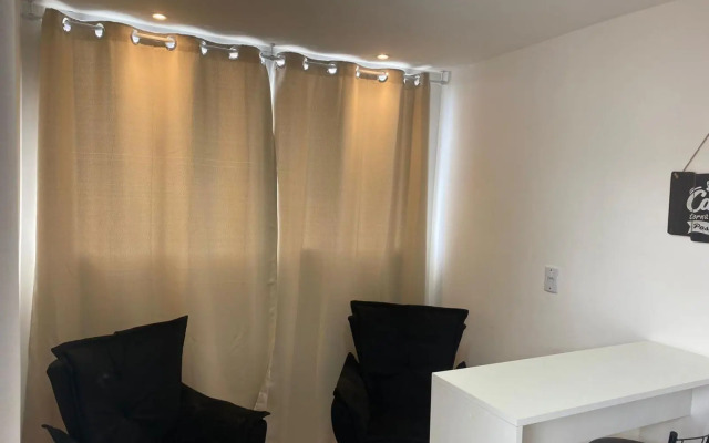 Loft container central c/ estacionamento