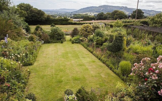 The Smithy B&B (3 miles from Hay-on-Wye)